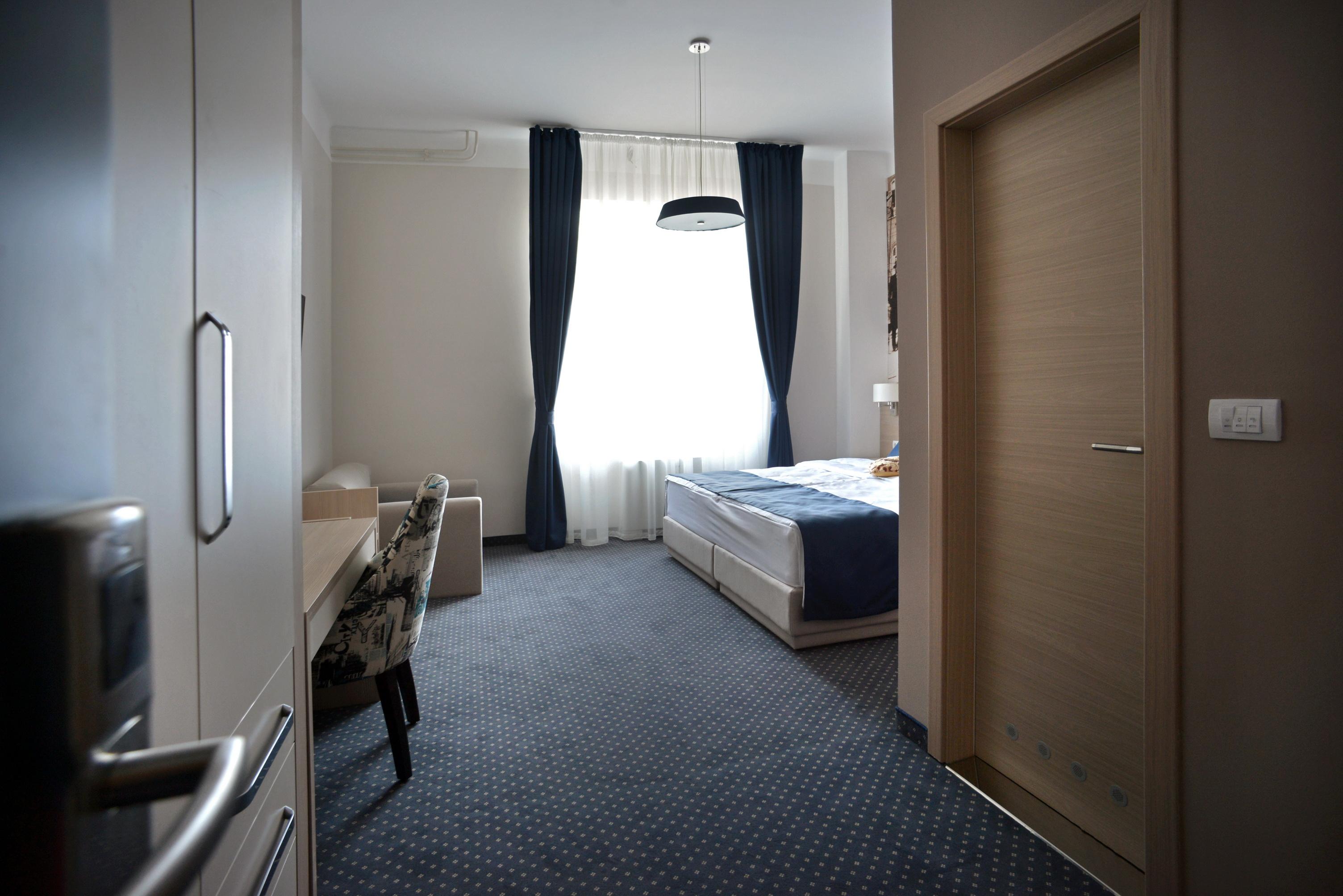 Five Points Square - Center Bed and Breakfast 4*