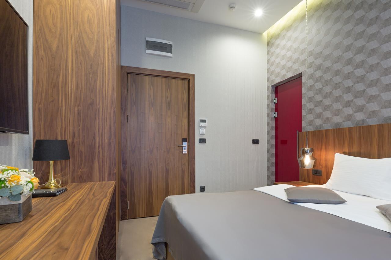 Five Points Square - Center Bed and Breakfast 4*
