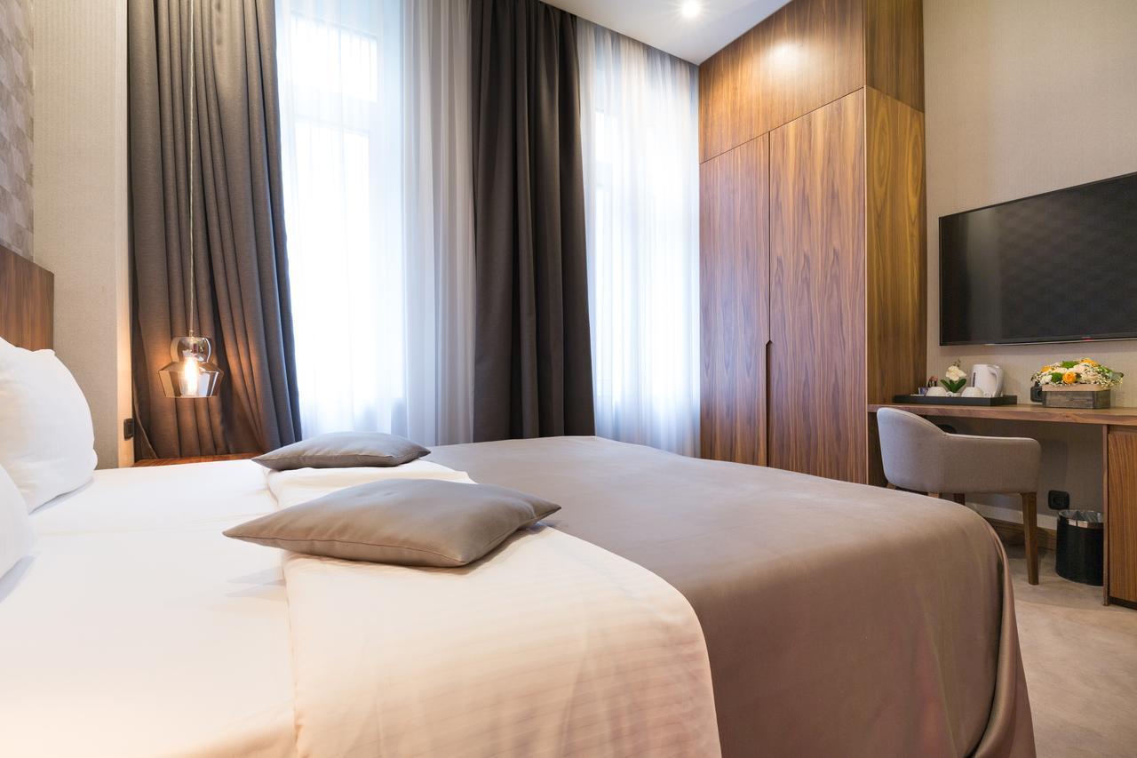 Five Points Square - Center 4* Βελιγράδι