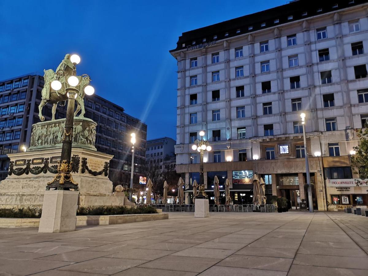 Bed and Breakfast Five Points Square - Center Βελιγράδι